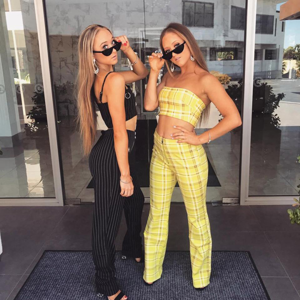 Chị em song sinh nổi tiếng nhờ tài uốn dẻo và ngoại hình cuốn hút